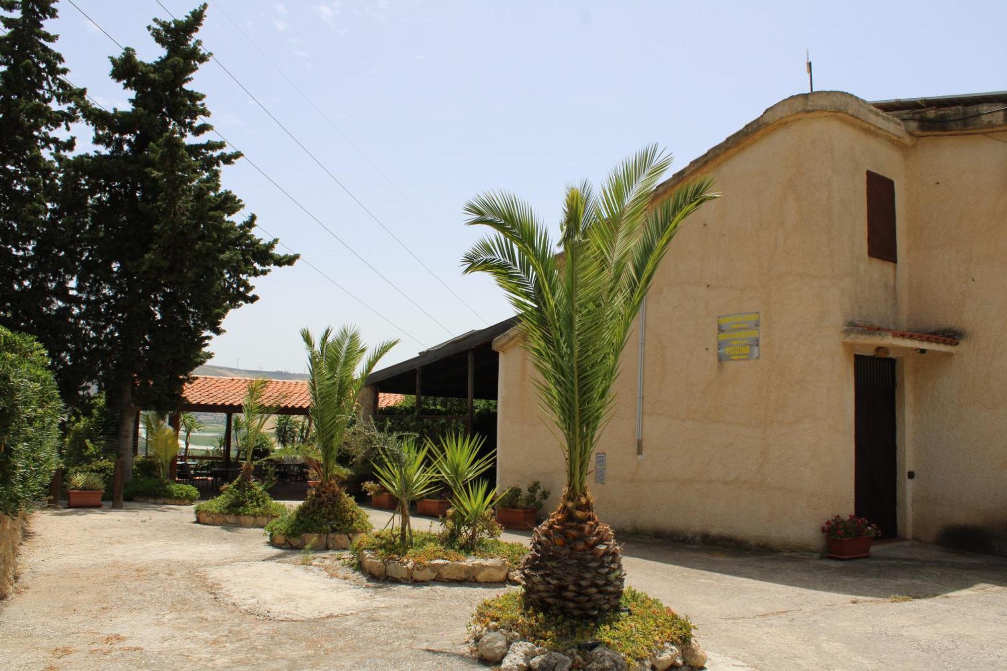 Agriturismo Bellajo - Ville Rustiche Con Piscina Agrigento Exterior photo