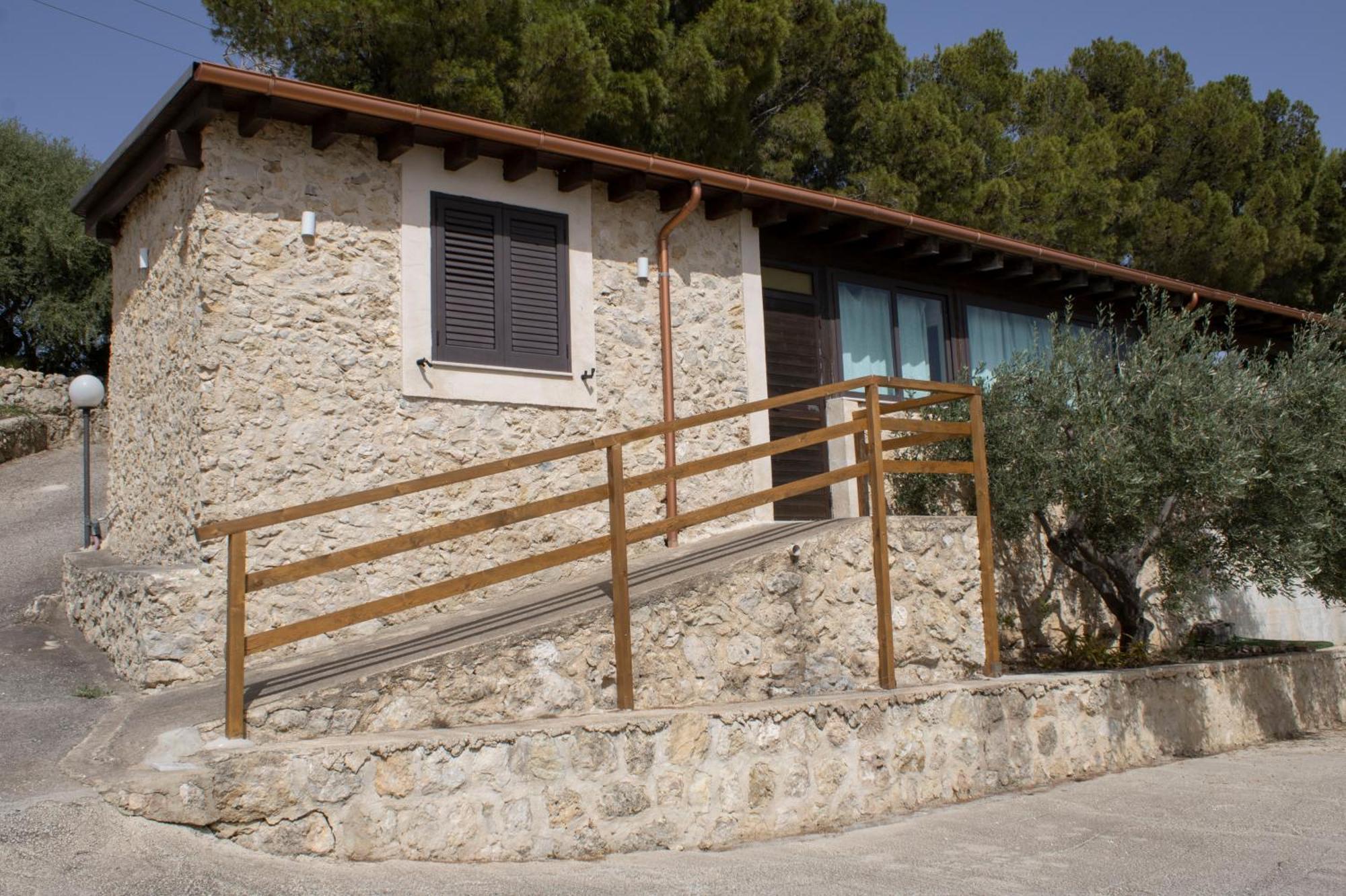 Agriturismo Bellajo - Ville Rustiche Con Piscina Agrigento Exterior photo