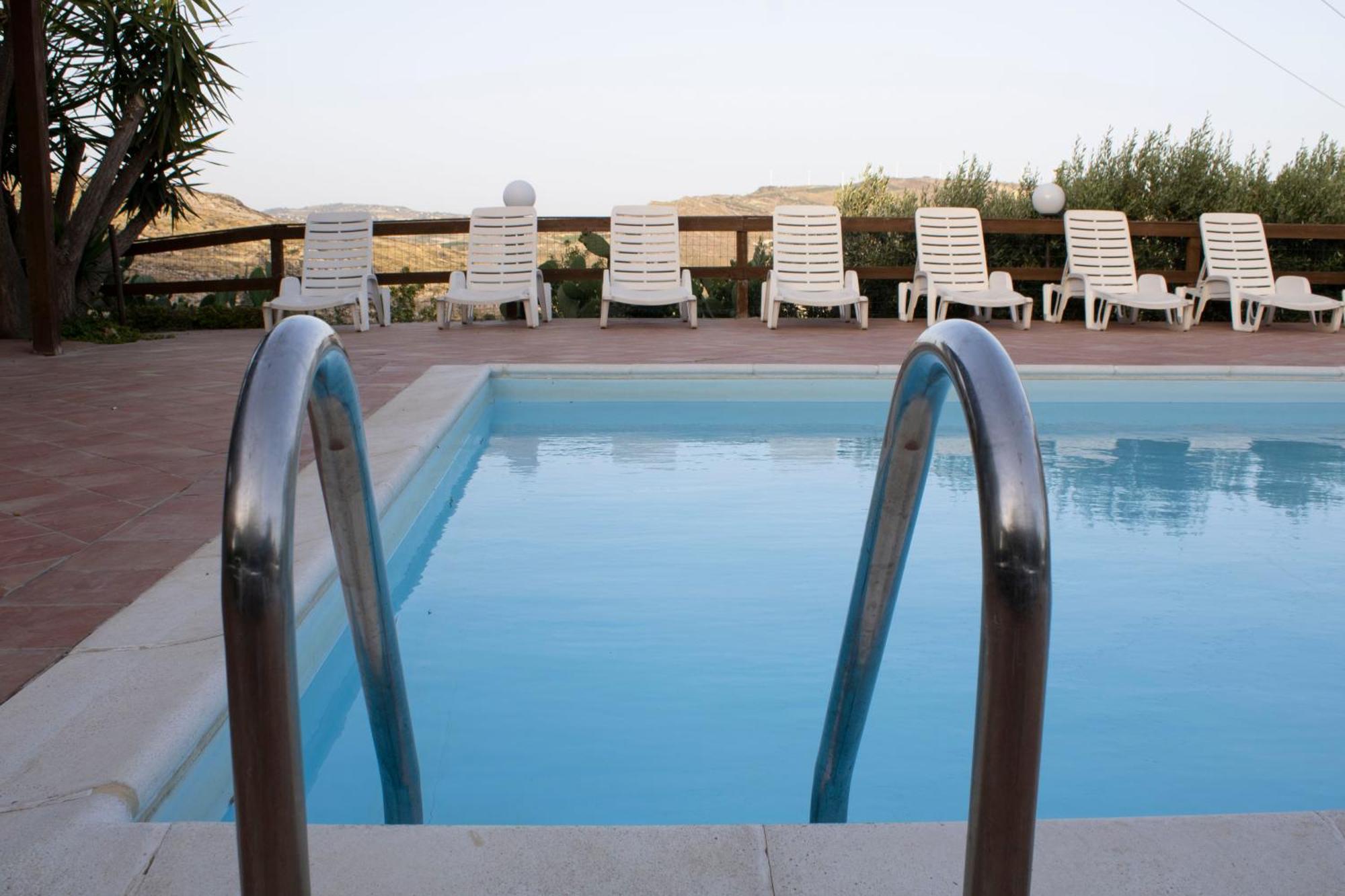 Agriturismo Bellajo - Ville Rustiche Con Piscina Agrigento Exterior photo